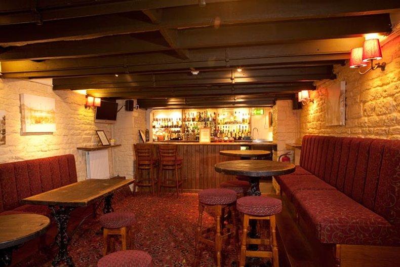 Falcon Hotel 托斯特 餐厅 照片
